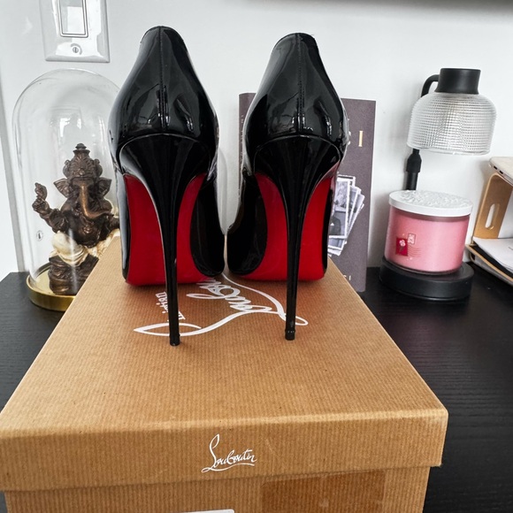 Christian Louboutin Shoes - Christian Louboutin “So Kate” Stiletto Heels